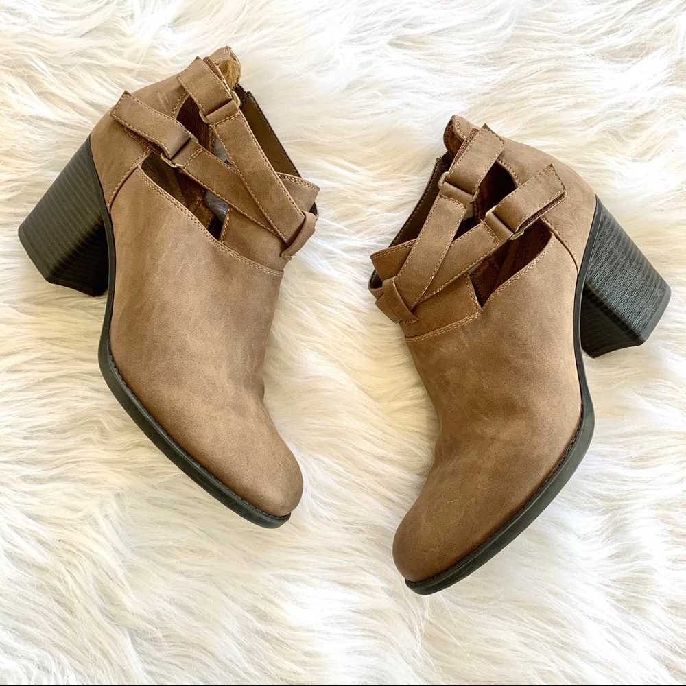 Natural Soul Tan Suede TOBI Strappy Cut Out Chunky Heel Ankle Boots